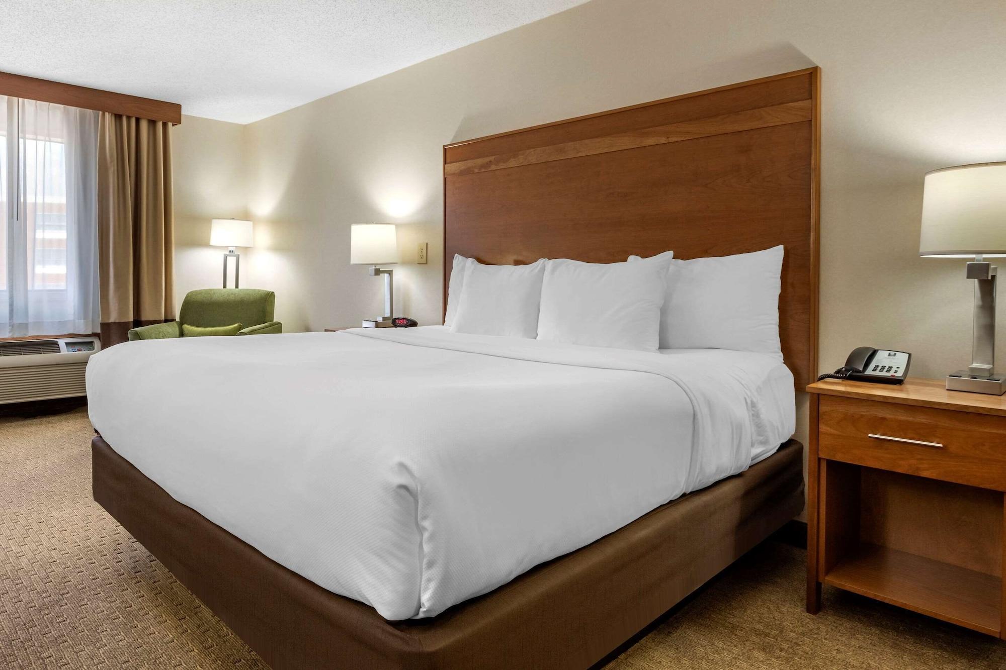 Comfort Inn Millersburg Eksteriør bilde